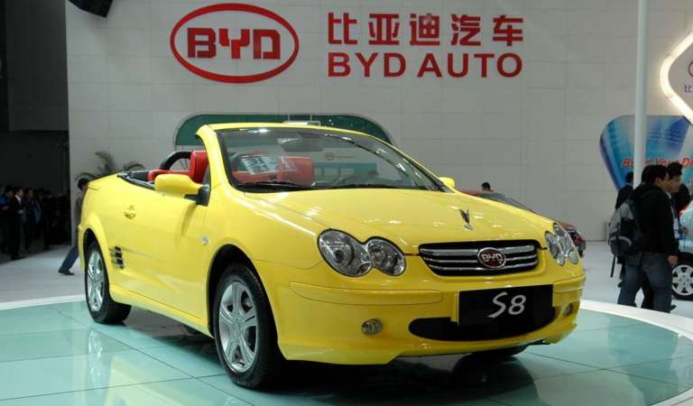 BYD S8