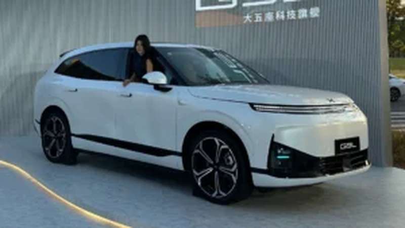 Xpeng G9L