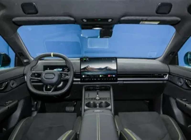 Lynk & Co 07 GT